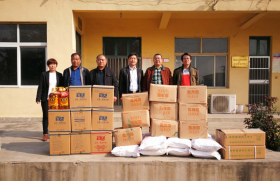 歡度重陽節(jié)，愛心獻夕陽